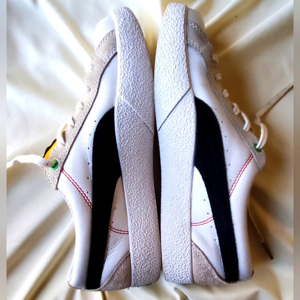Women's Puma Sneakers